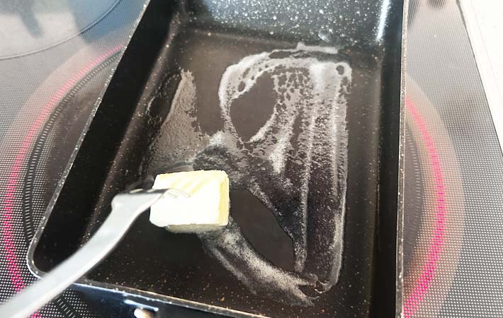 『バター風味の玉子焼き』を作る写真