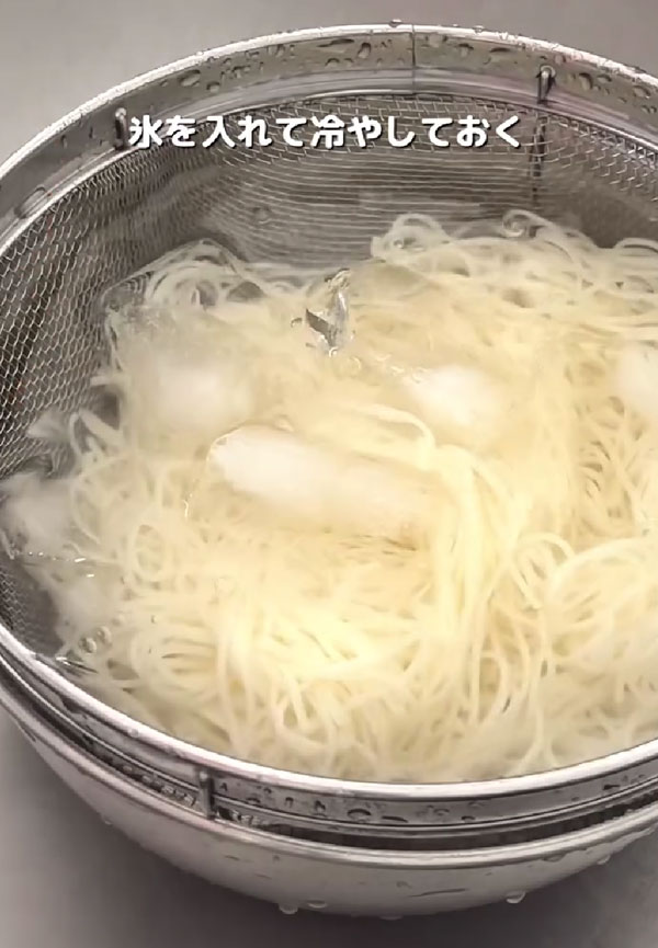 そうめんの画像