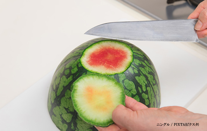 スイカの写真