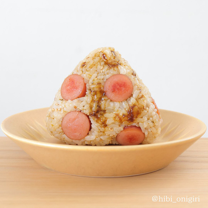 おにぎりの写真