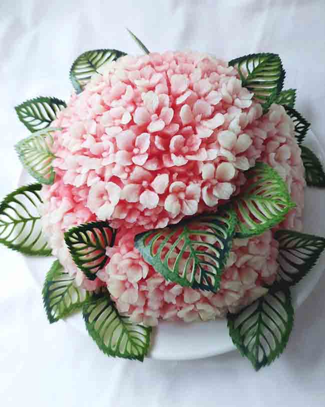 スイカで作った紫陽花ケーキ