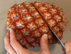 パイナップルの切り方