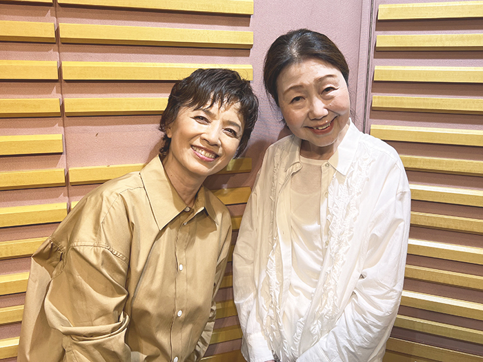 榊原郁恵と河村みち子の写真