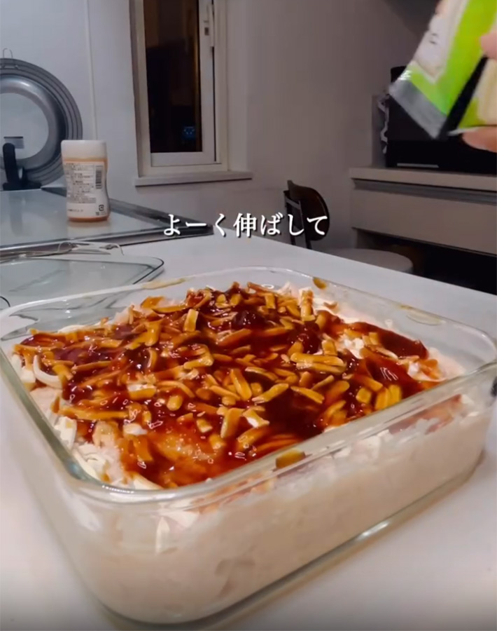 まっち（macchi_recipi）さんが紹介した『レンジで簡単チーズバーグ』