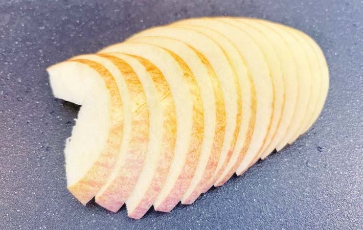 『お手軽アップルパイ』を作る写真