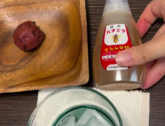 梅干しとハチミツの画像