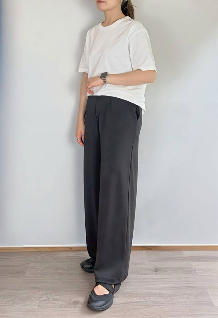 ユニクロのパンツの写真