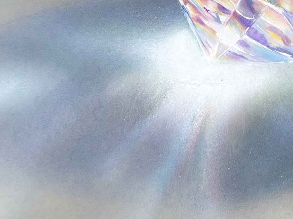 色鉛筆で描いたダイヤモンド