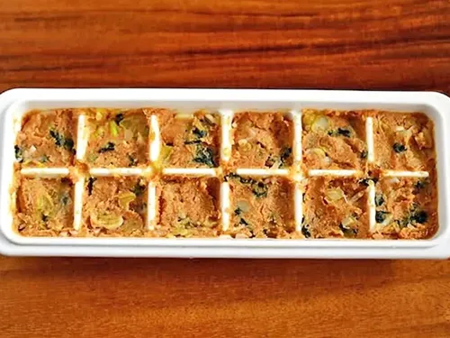 『ネギとワカメの味噌玉』を作る写真(撮影:小泉明代)