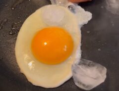 目玉焼き