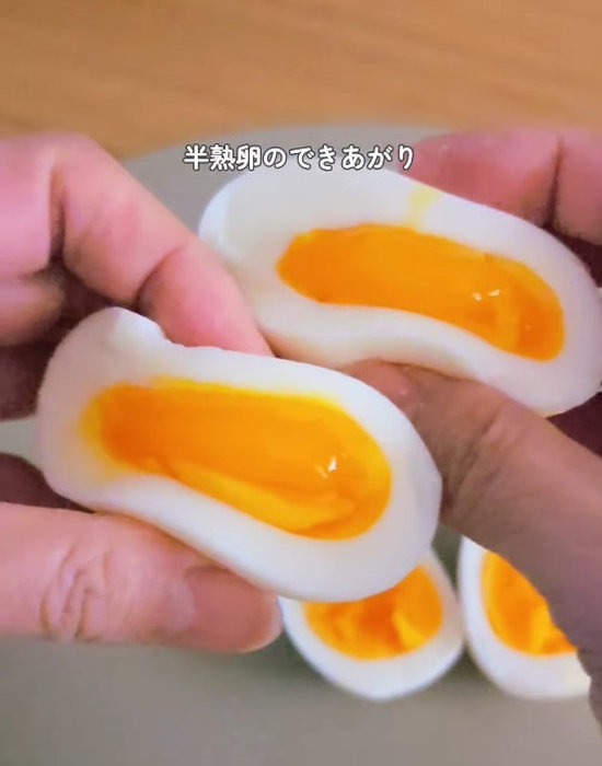 完成したゆで卵