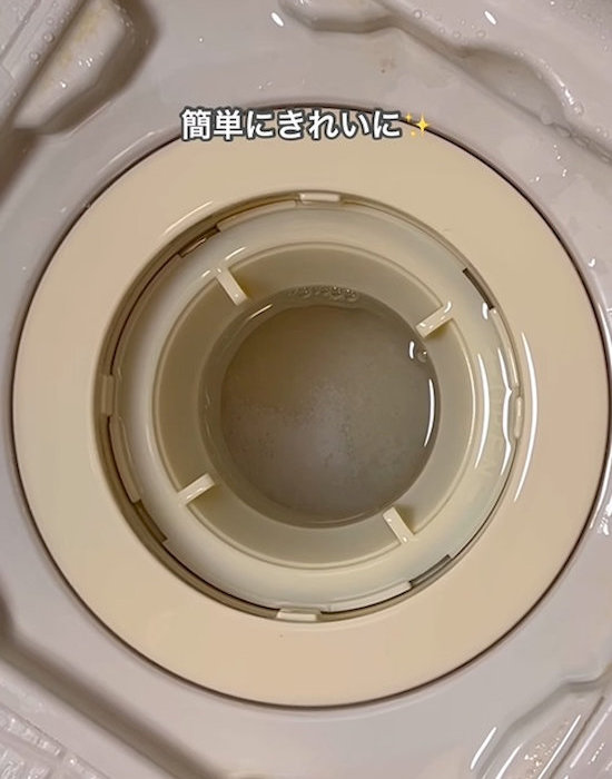 きれいな状態の浴室の排水口