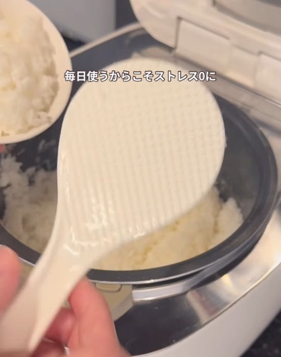 きれいな状態のしゃもじ