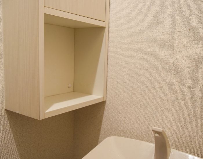 トイレの収納棚