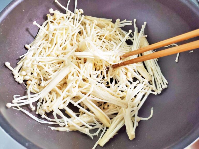 『偽善者のパスタ』を作る写真