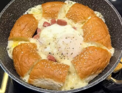 朝食を作っている写真