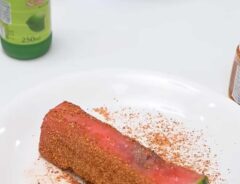 変わったスイカの食べ方