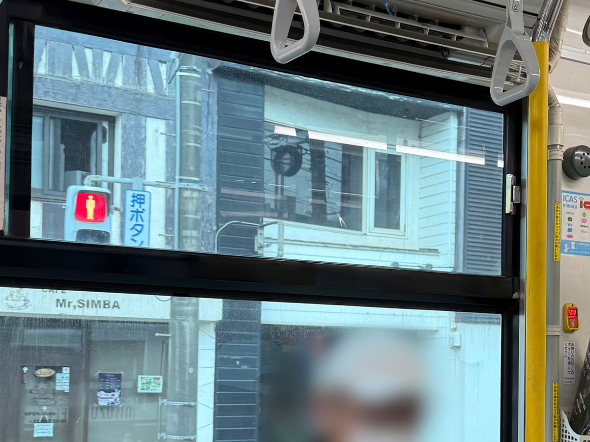 路面電車の車内の写真