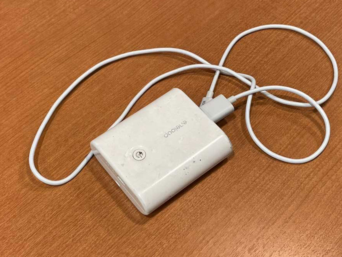 モバイルバッテリー