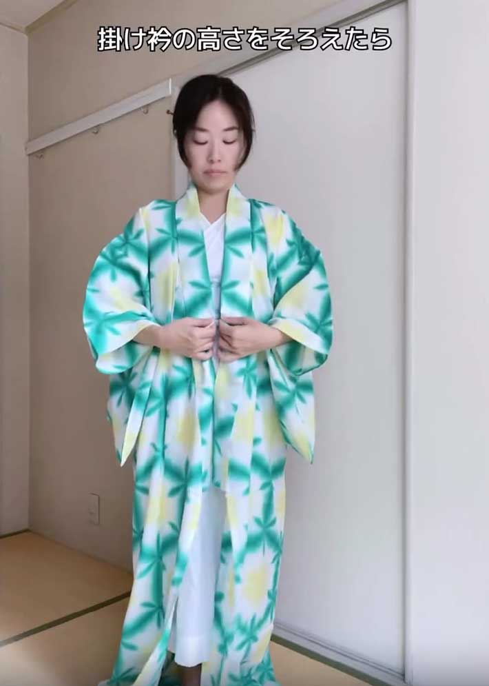 浴衣を羽織った状態