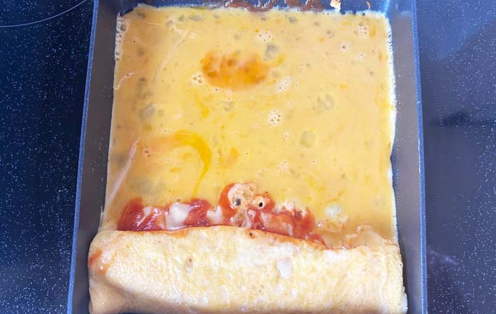 『ピザ風玉子焼き』を作る写真