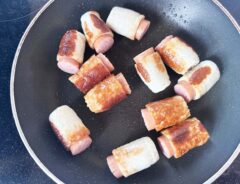 『ちくわウインナー』を作る写真