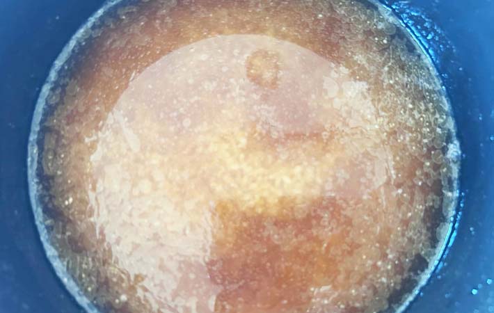 『まるごとにんじんのオイスター炊き込みご飯』を作る写真
