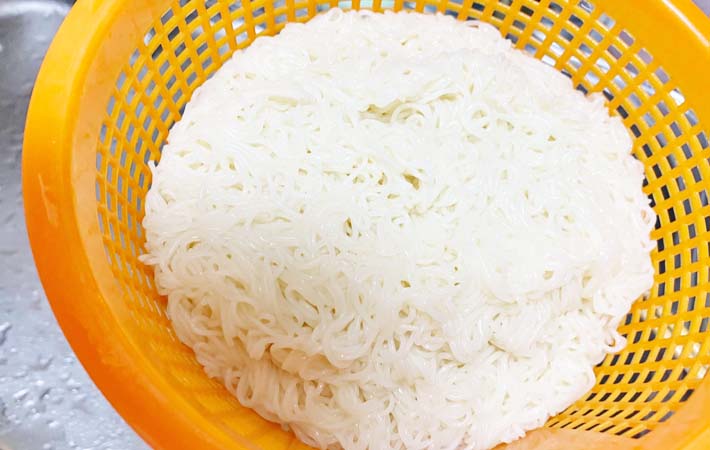 『やみつき！無限そうめん』を作る写真
