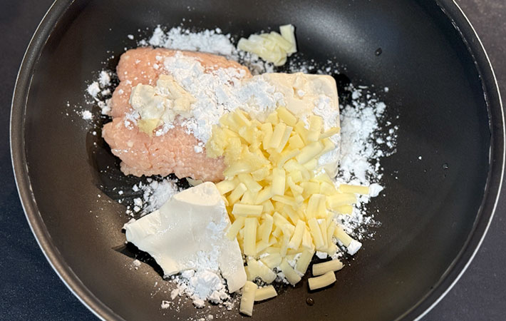 豆腐入りチキンナゲットを作る写真