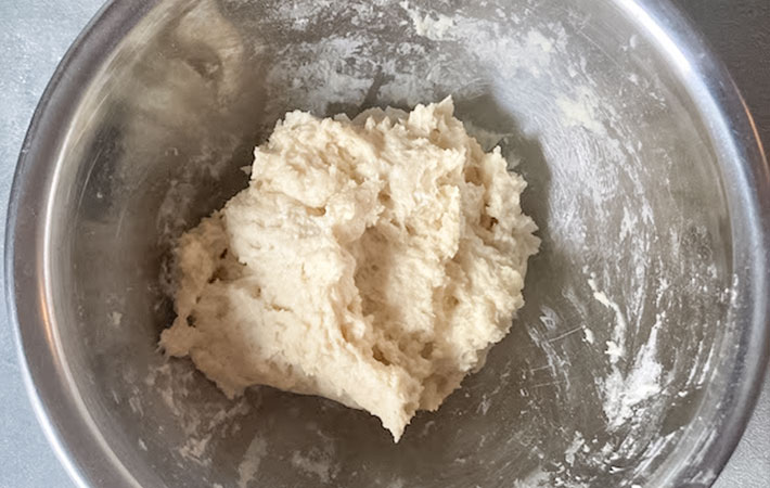 豆腐ドーナツを作る写真