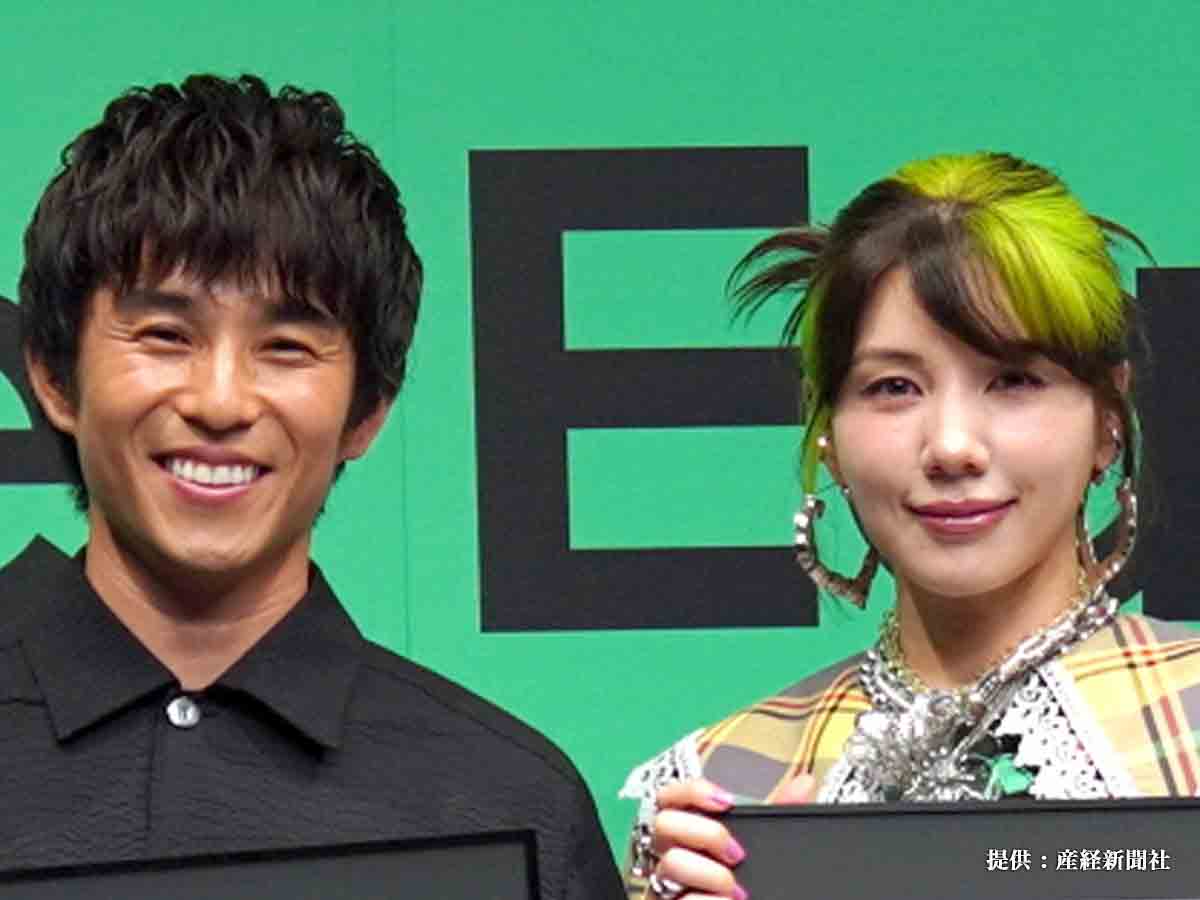 中尾明慶さんと仲里依紗さん