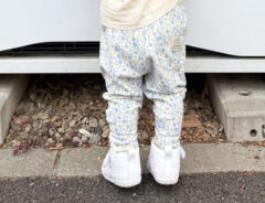 自動販売機と子供の写真
