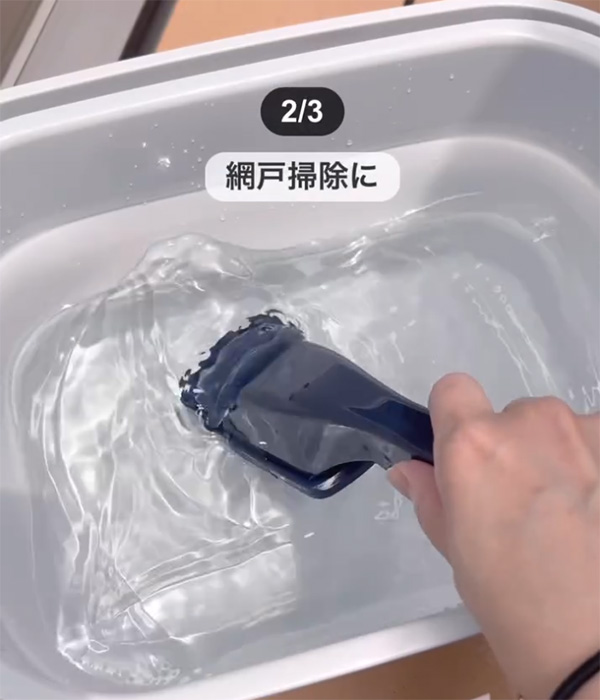 めい（may_no_ie）さんが紹介した、エチケットブラシの『じゃない使い方』