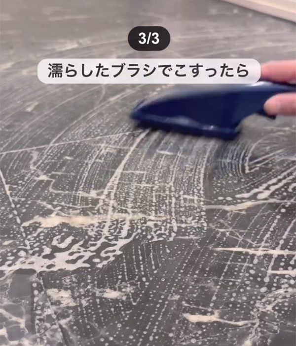 めい（may_no_ie）さんが紹介した、エチケットブラシの『じゃない使い方』