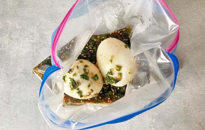 『大葉味玉』を作る写真