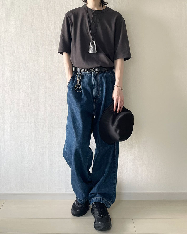ユニクロの『ドライワッフルヘンリーネックTシャツ』の写真
