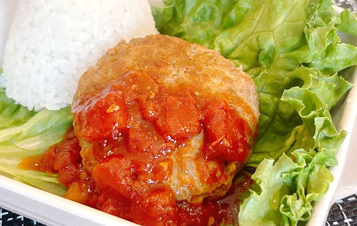 氷入りのハンバーグの写真