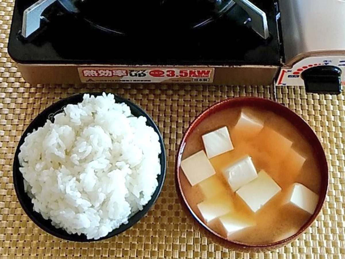 朝食