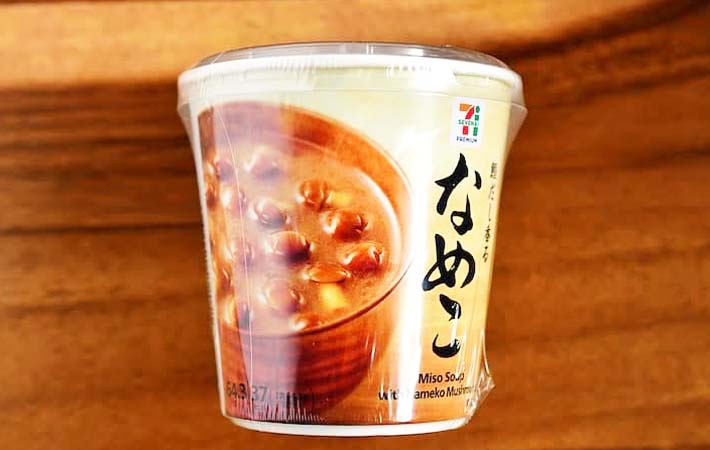 なめこ汁の写真