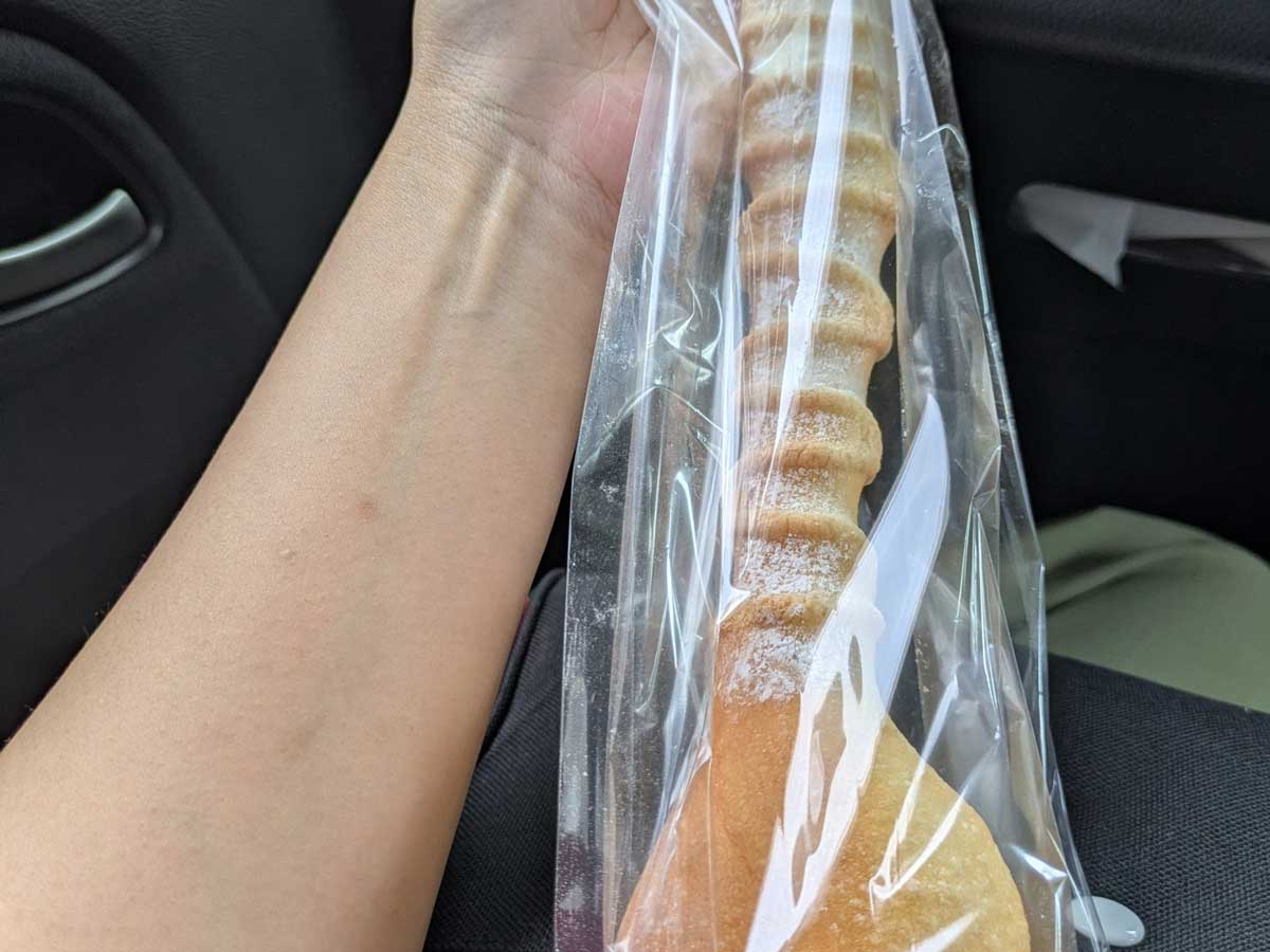 夫が買ってきたパン