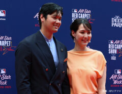 大谷翔平選手と、妻・真美子さん
