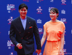大谷翔平選手と、妻・真美子さん