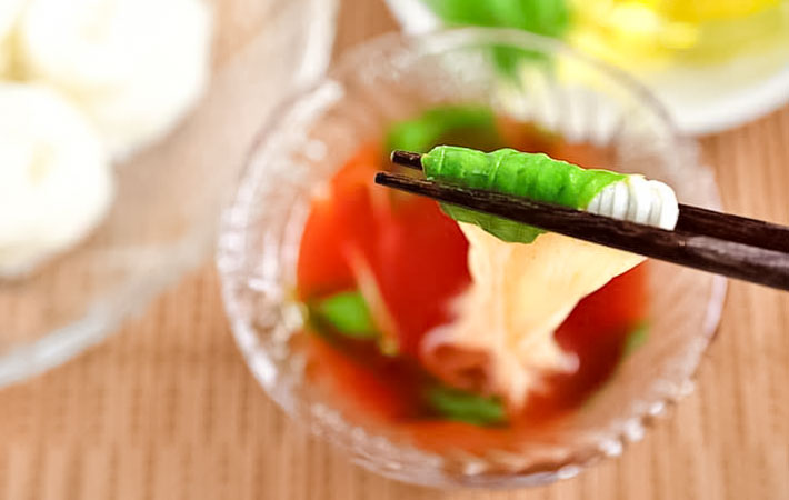 そうめんとトマトジュース割りの写真