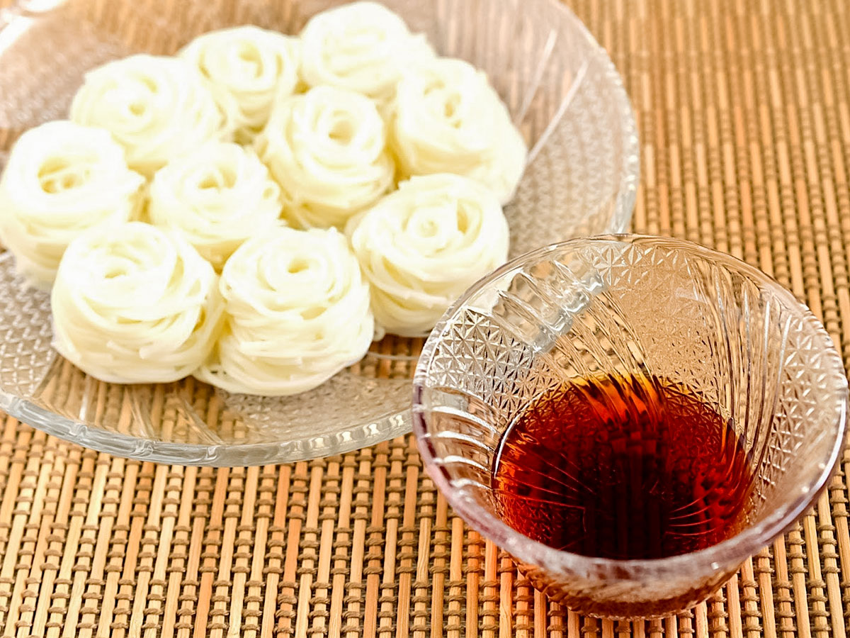 そうめんとめんつゆの写真