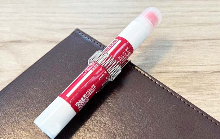 ダイソー『ペンホルダー』の使用写真