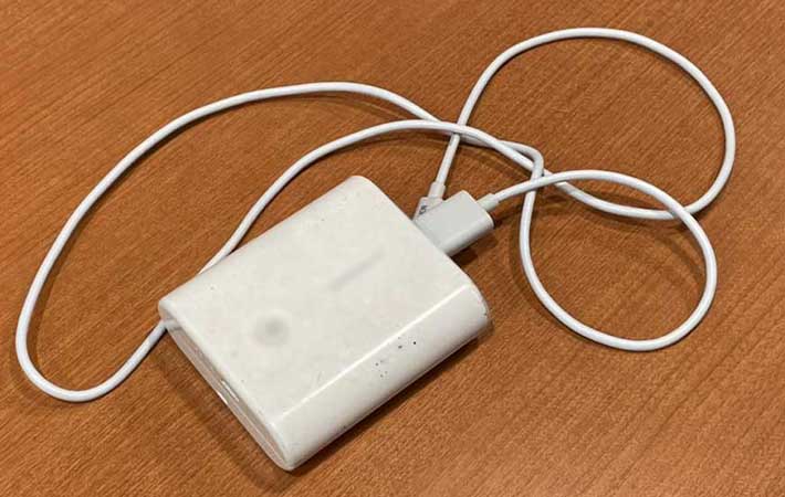 モバイルバッテリー