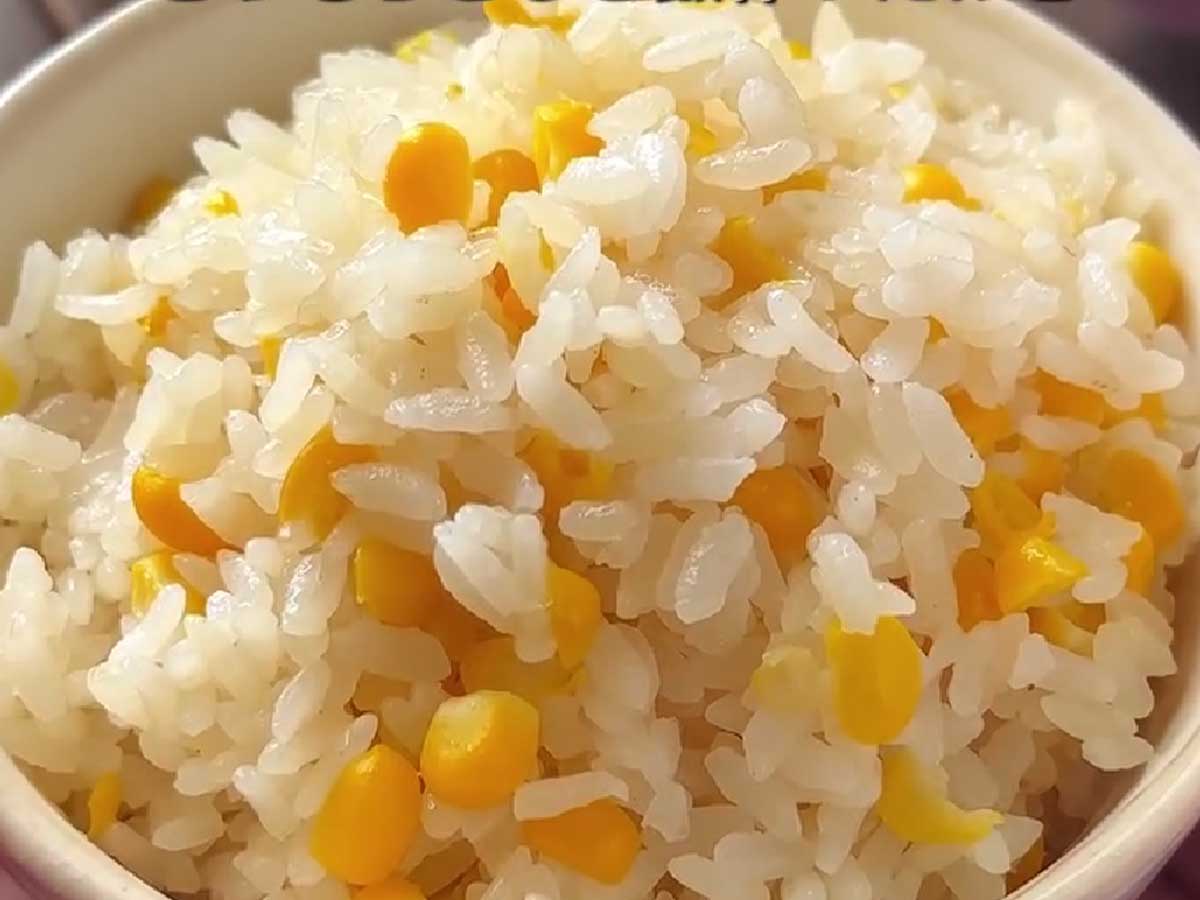 トウモロコシご飯の画像