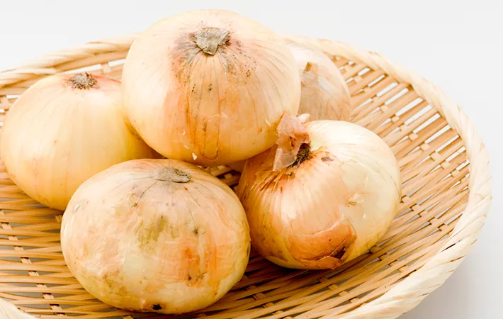 カビの生えた玉ねぎは食べられる？