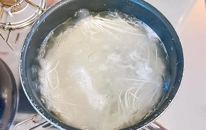 『ポテトサラダそうめん』を作る写真