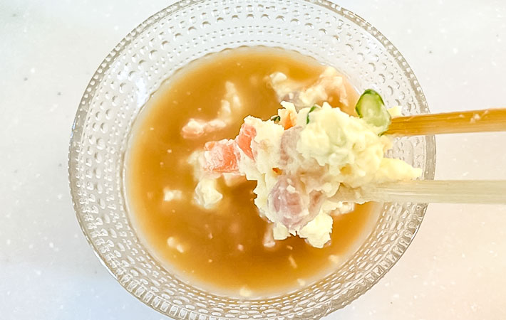 『ポテトサラダそうめん』を作る写真